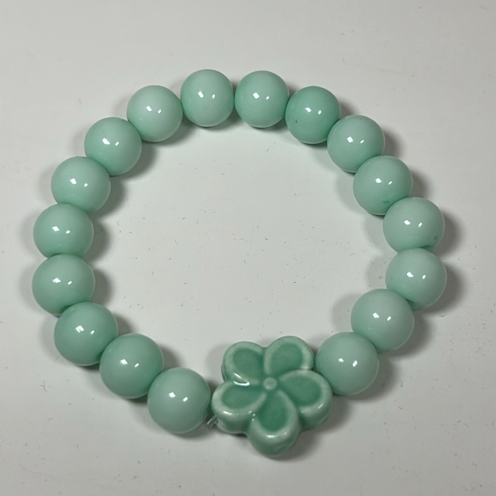 Handmade Pale Turquoise Beaded Floral Embellished Stretch Bracelet